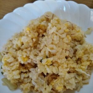 「大根葉の春色チャーハン」簡単美味しい焼き飯♪